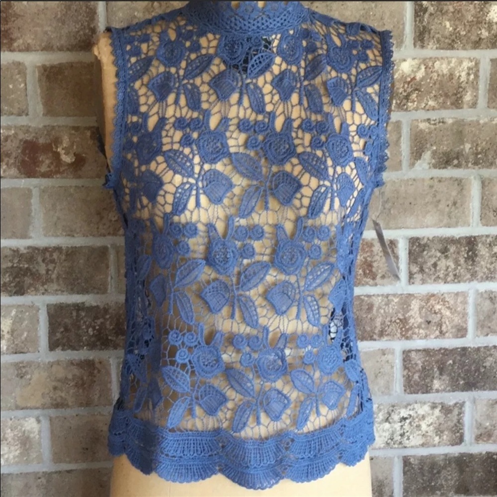 💙Chance or Fate Blue Top💙, Size Medium